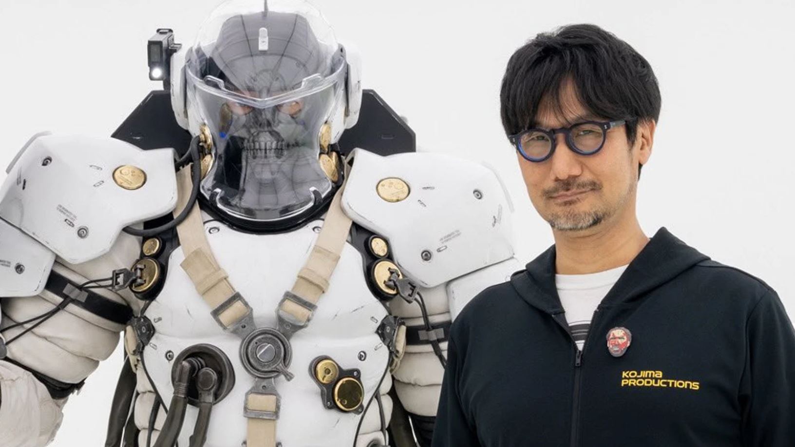Hideo Kojima negli studi Kojima Productions