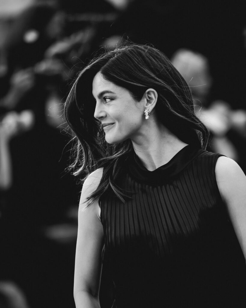Monica Barbaro al photocall per la Mostra del cinema di Venezia 82 - © Giulia Parmigiani per ScreenWorld.it