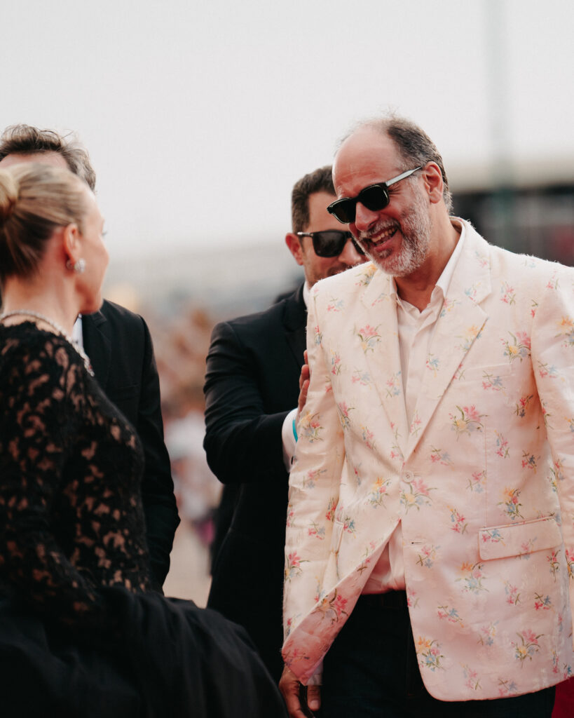 Luca Guadagnino al photocall per la Mostra del cinema di Venezia 82 - © Giulia Parmigiani per ScreenWorld.it