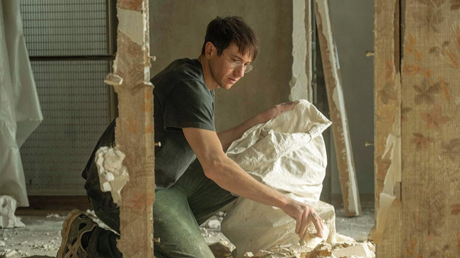 À pied d’œuvre (at work): il prezzo della passione Bastien Buoillon come Paul in À pied d’œuvre, fonte: Teodora Film