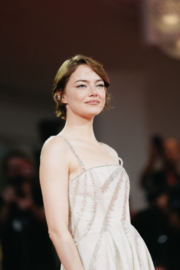 Emma Stone al photocall per la Mostra del cinema di Venezia 82 - © Giulia Parmigiani per ScreenWorld.it