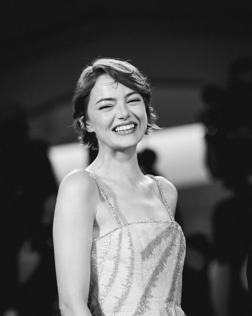 Emma Stone al photocall per la Mostra del cinema di Venezia 82 - © Giulia Parmigiani per ScreenWorld.it