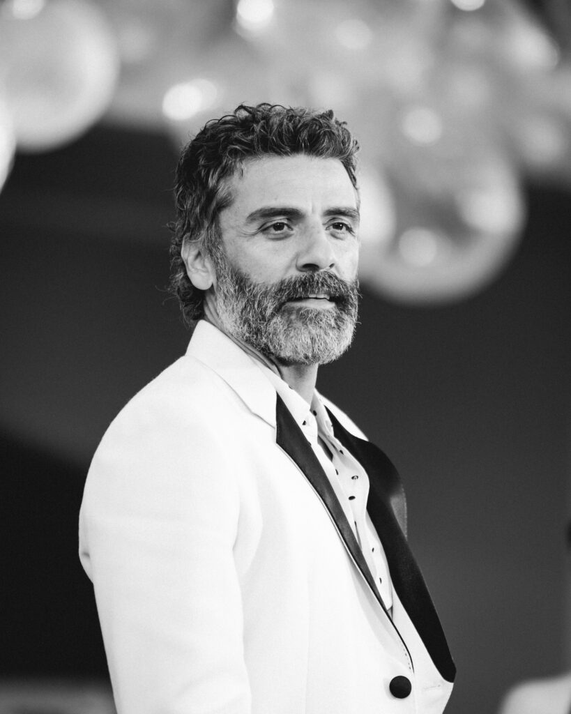 Oscar Isaac al photocall per la Mostra del cinema di Venezia 82 - © Giulia Parmigiani per ScreenWorld.it