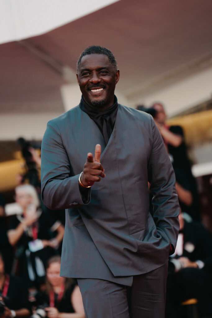 Idris Elba al photocall per la Mostra del cinema di Venezia 82 - © Giulia Parmigiani per ScreenWorld.it