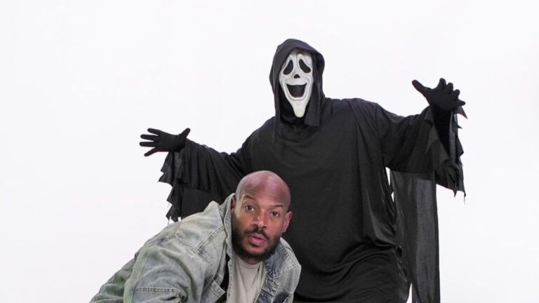 Marlon Wyans in un'immagine promozionale di Scary Movie 6