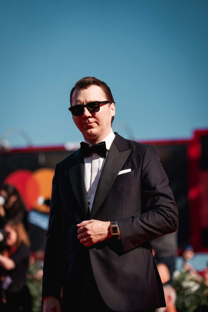 Paul Dano al photocall per la Mostra del cinema di Venezia 82 - © Giulia Parmigiani per ScreenWorld.it