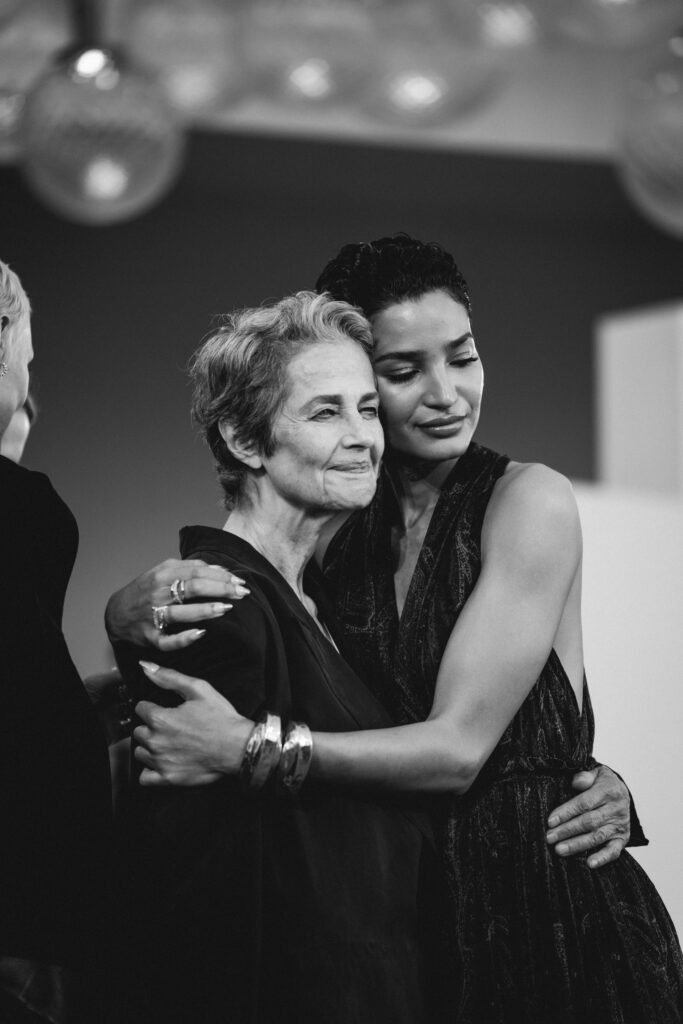 Charlotte Rampling e Indya Moore al photocall per la Mostra del cinema di Venezia 82 - © Giulia Parmigiani per ScreenWorld.it