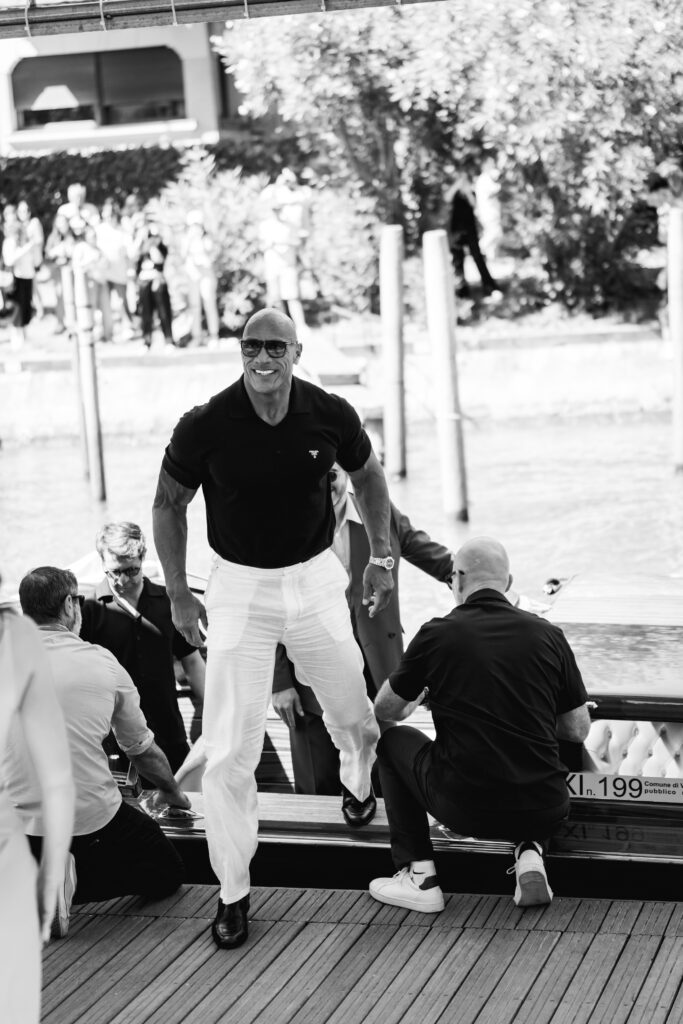 Dwayne Johnson allo sbarco al lido di Venezia per la Mostra del cinema di Venezia 82 - © Giulia Parmigiani per ScreenWorld.it