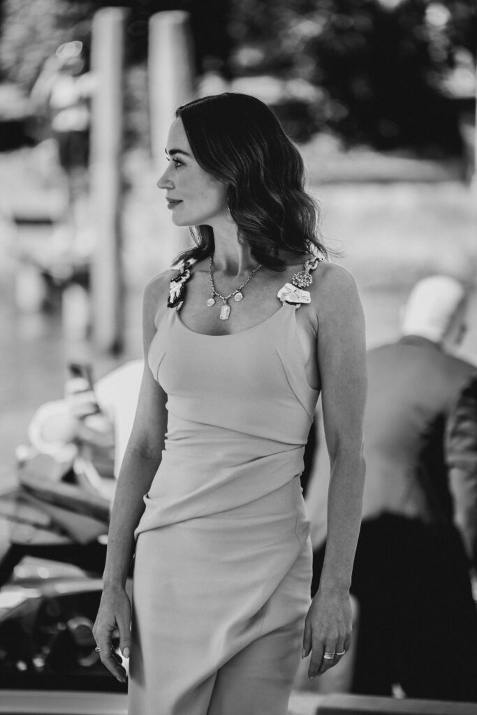 Emily Blunt allo sbarco al lido di Venezia per la Mostra del cinema di Venezia 82 - © Giulia Parmigiani per ScreenWorld.it