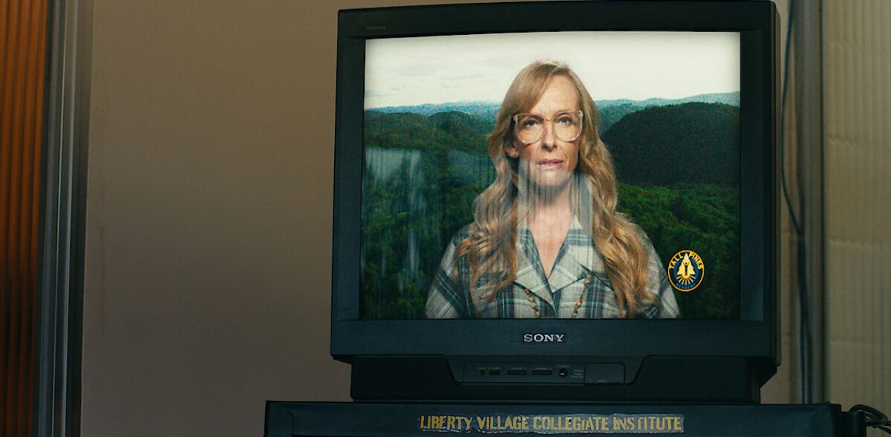 Toni Collette in una scena di Wayward - Ribelli 