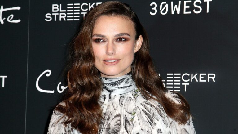 Keira Knightley e le urla dei paparazzi: “Mi chiamavano pu***na per farmi reagire”, la storia che ha sconvolto i fan Keira Knightley
