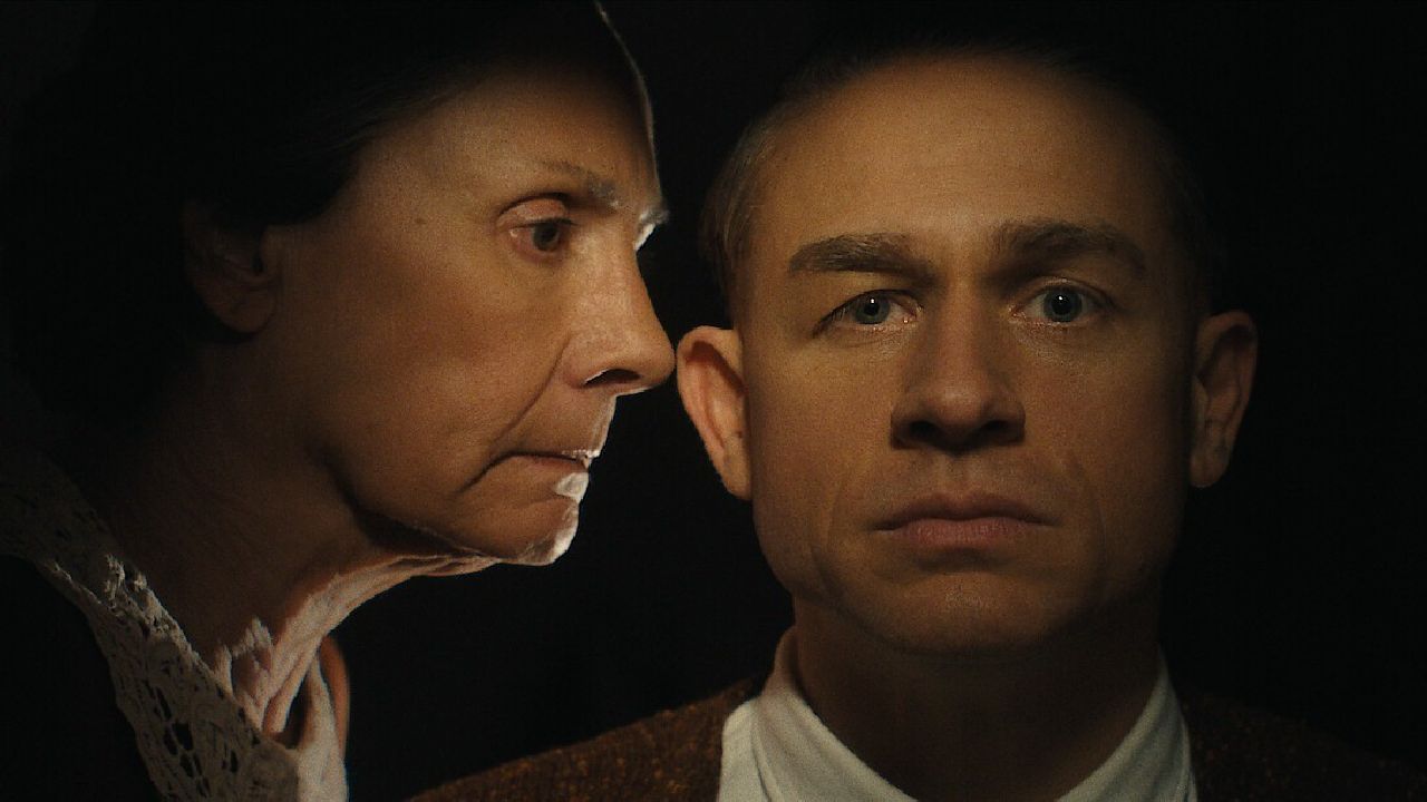 Una scena di Monster La storia di Ed Gein