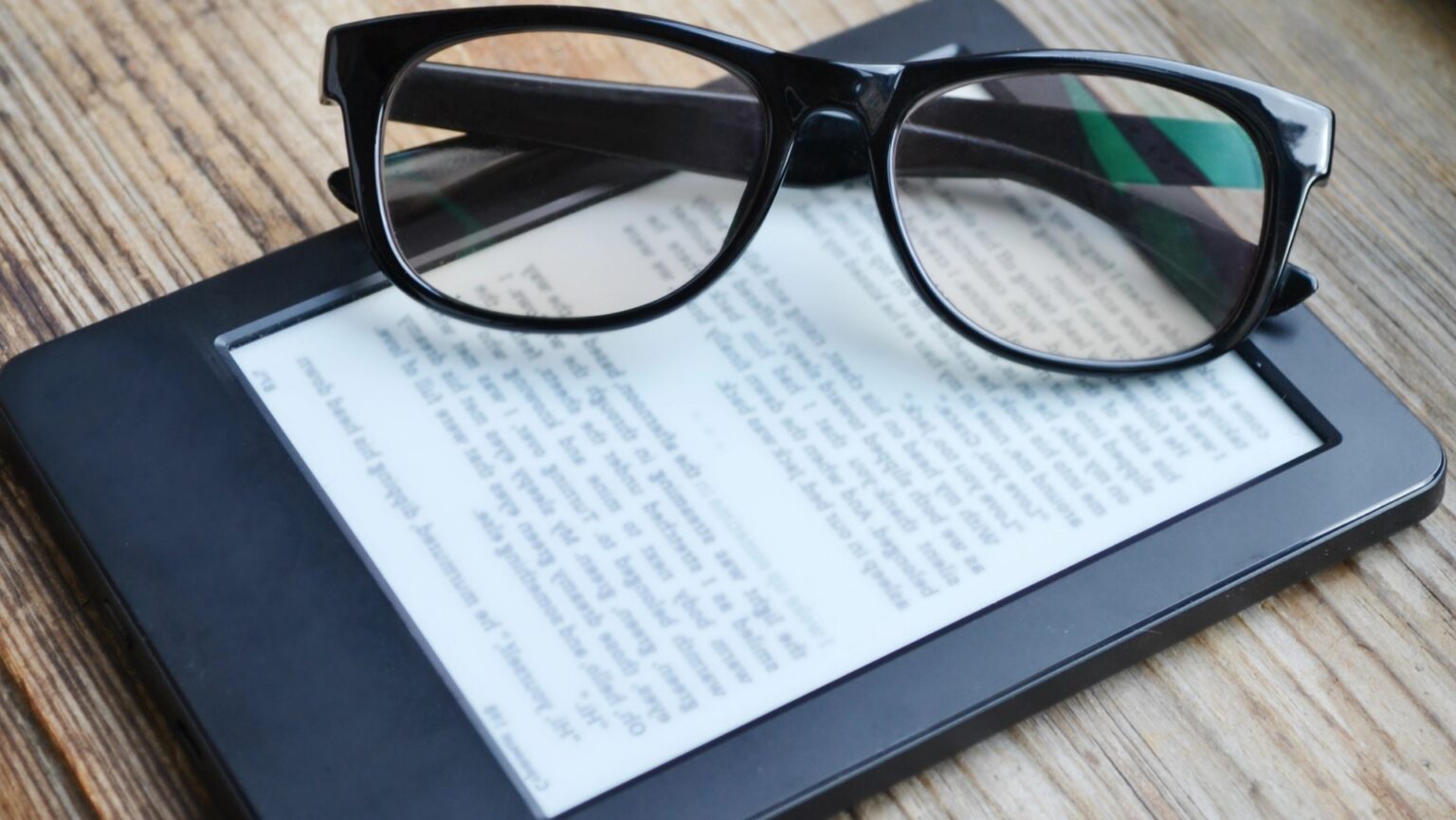 L’IA di Amazon abbatte le barriere linguistiche: traduce gli ebook autoprodotti (ed è gratis) Kindle