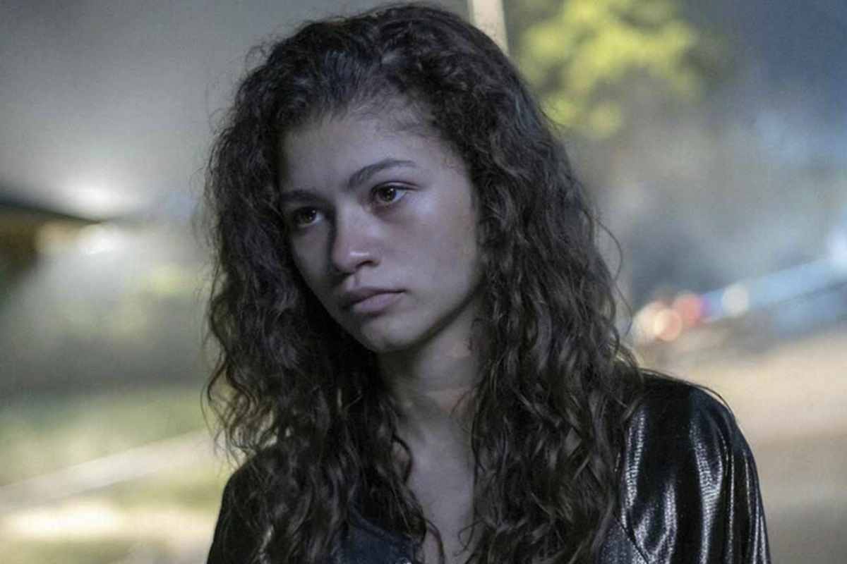 La realizzazione della terza stagione ha incontrato diverse difficoltà, tra cui gli scioperi degli sceneggiatori (WGA) e degli attori (SAG-AFTRA)