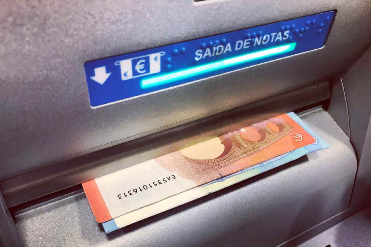 Bancomat banconote euro