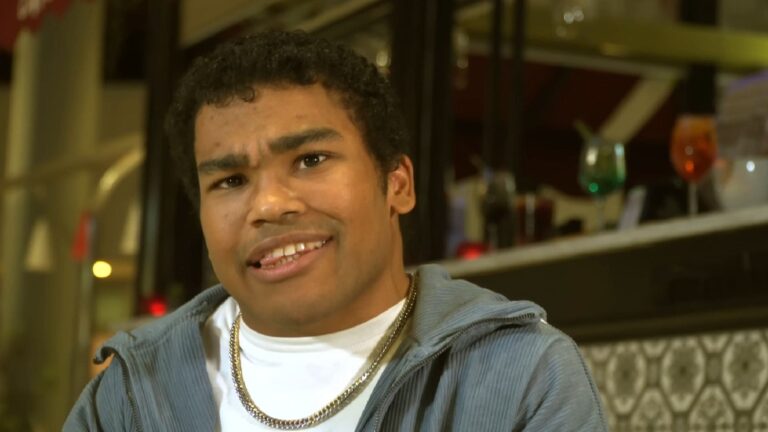 Soltero: chi è il ragazzo di Pomezia che ha conquistato TikTok cantando la libertà di stare da soli Leonardo De Andreis