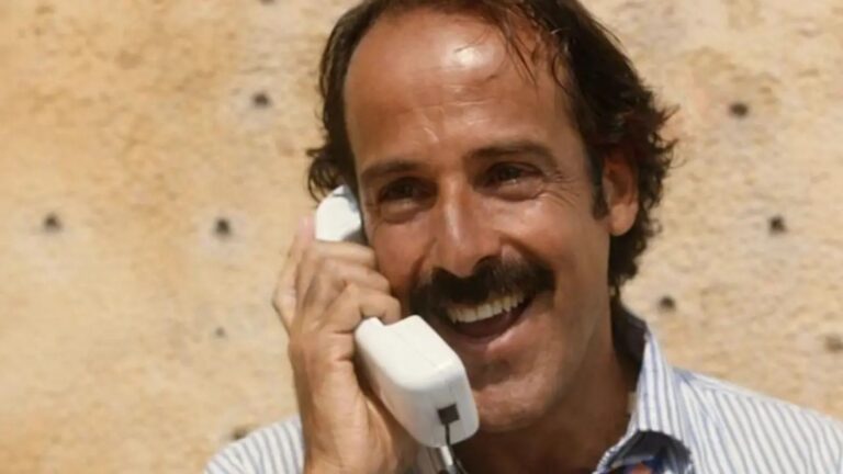 Lo spot SIP con Massimo Lopez del 1994 è tornato in tv: ecco il motivo e cosa c’entra Sanremo 2026 Massimo Lopez allo spot della SIP