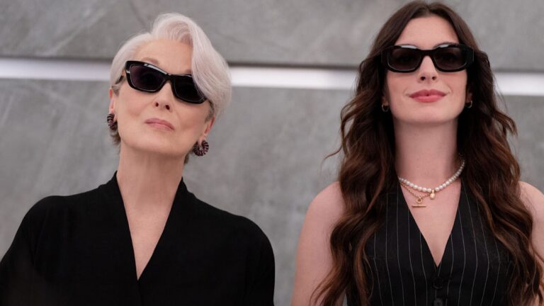 Anne Hatwhay come Andrea Sachs e Maryl Streep come Miranda Priestly in una scena di Il Diavolo veste Prada 2, fonte: 20th Century Studios