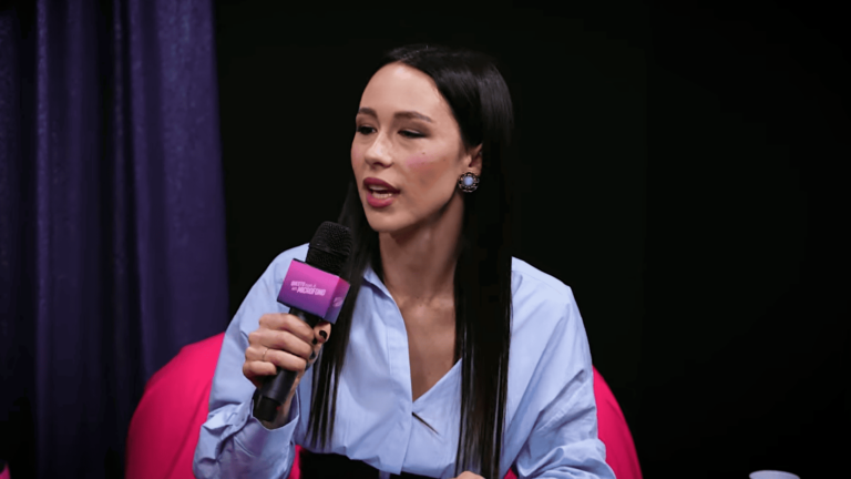 Aurora Ramazzotti in Questa non è un Intervista fonte: YouTube