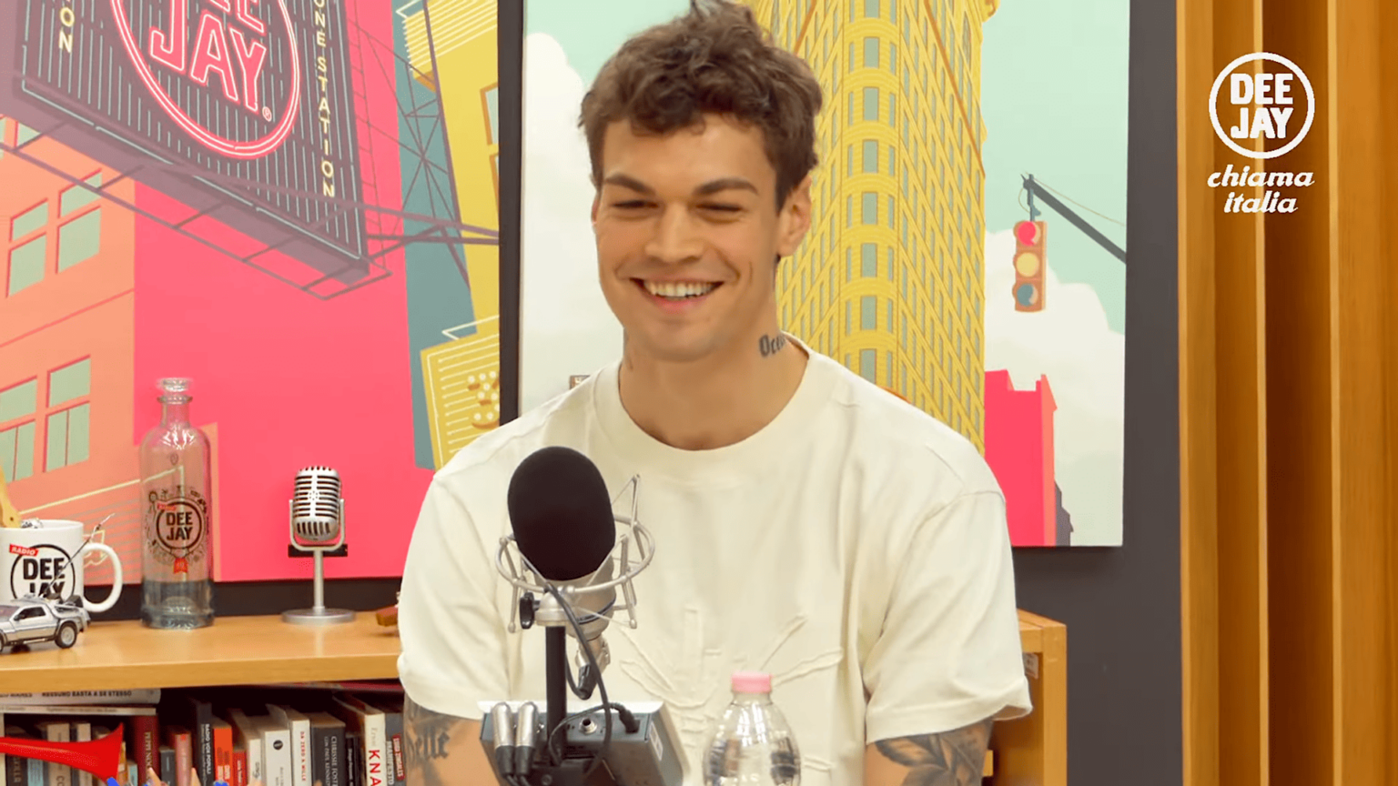 Blanco a Radio Deejay fonte: YouTube