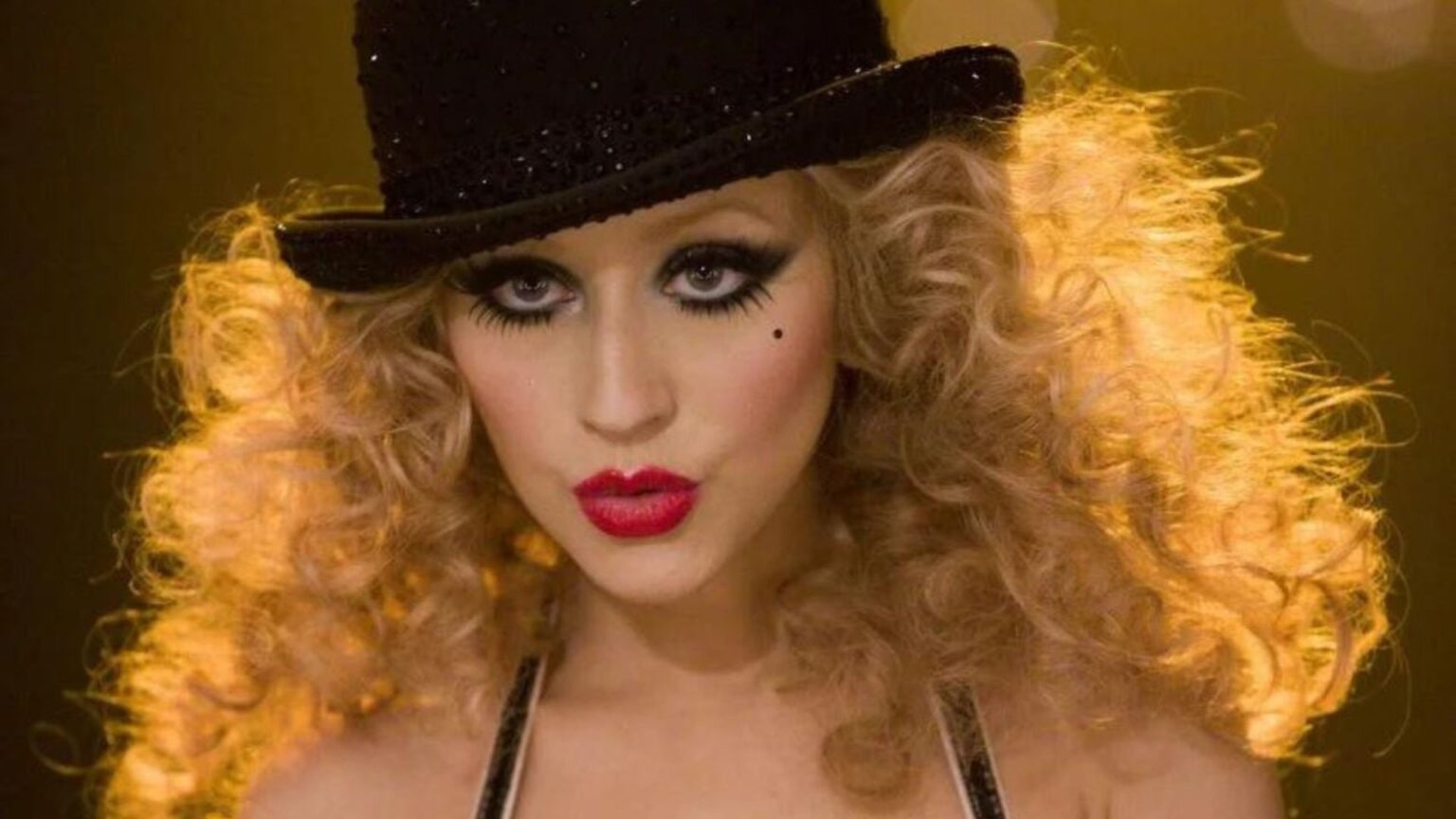 Christina Aguilera confonde Città del Messico con New Mexico: scatena l’ira dei fan e il video è virale Christina Aguilera in Burlesque