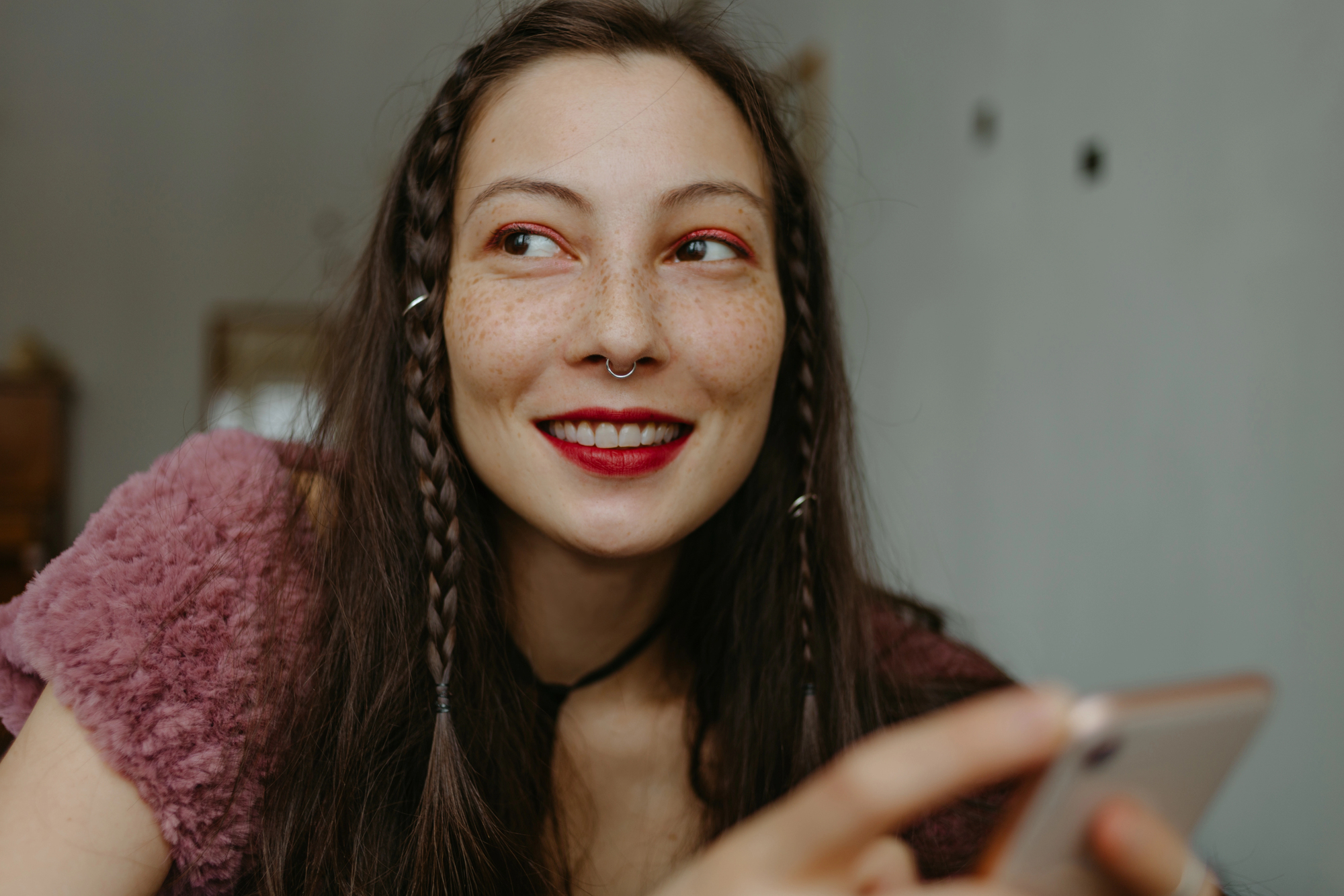 septum ring theory il fenomeno virale che collega piercing e trauma cosa c8217232 di vero da Screenworld.it septum ring theory il fenomeno virale che collega piercing e trauma cosa c8217232 di vero