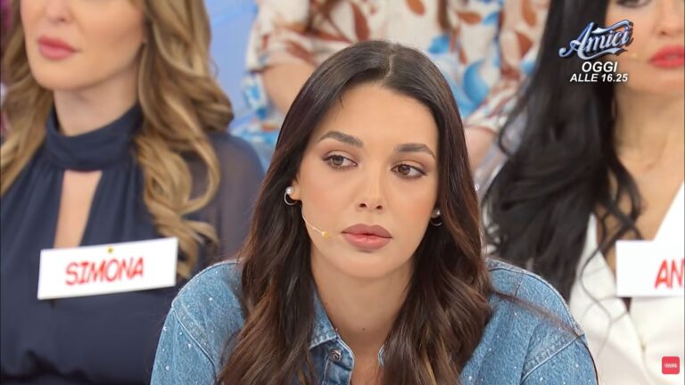 Altissima tensione a Uomini e Donne: baci bollenti e lite pronta a esplodere (la produzione interviene) Uomini e Donne -Sara sceglie Alessio