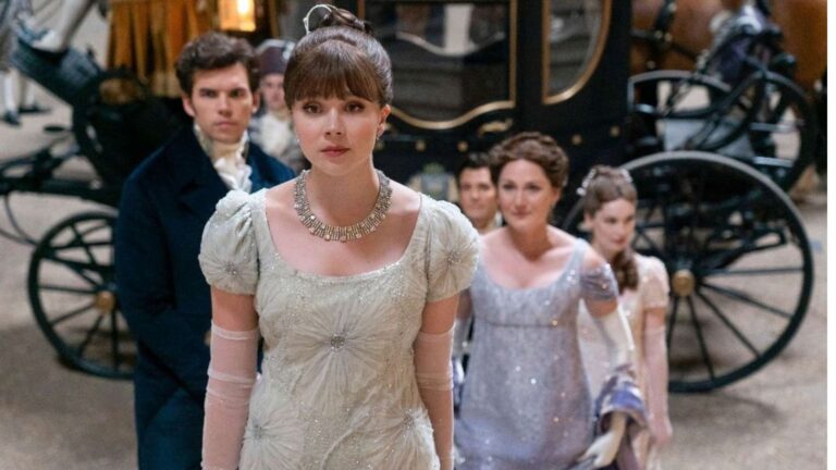 Eloise in Bridgerton