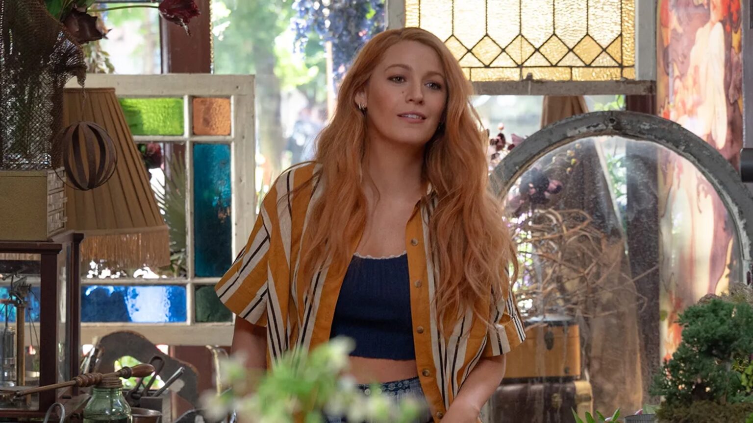 Blake Lively rompe il silenzio: “dolore enorme”, poi il colpo di scena in tribunale (i suoi fan ora sono furibondi) Blake Lively in una scena del film It Ends With Us