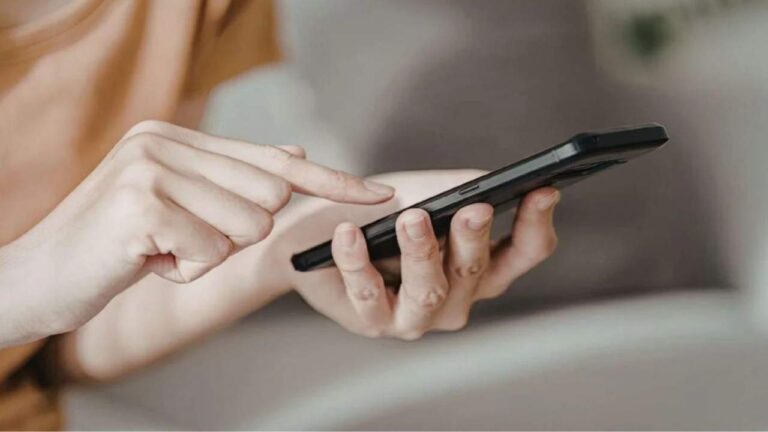 Whatasapp violazione della privacy