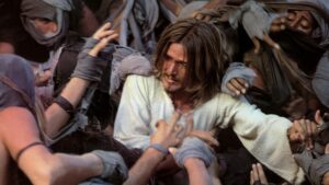 Jesus Christ Superstar: Everything’s Alright, tre voci e tre mondi che non si incontrano