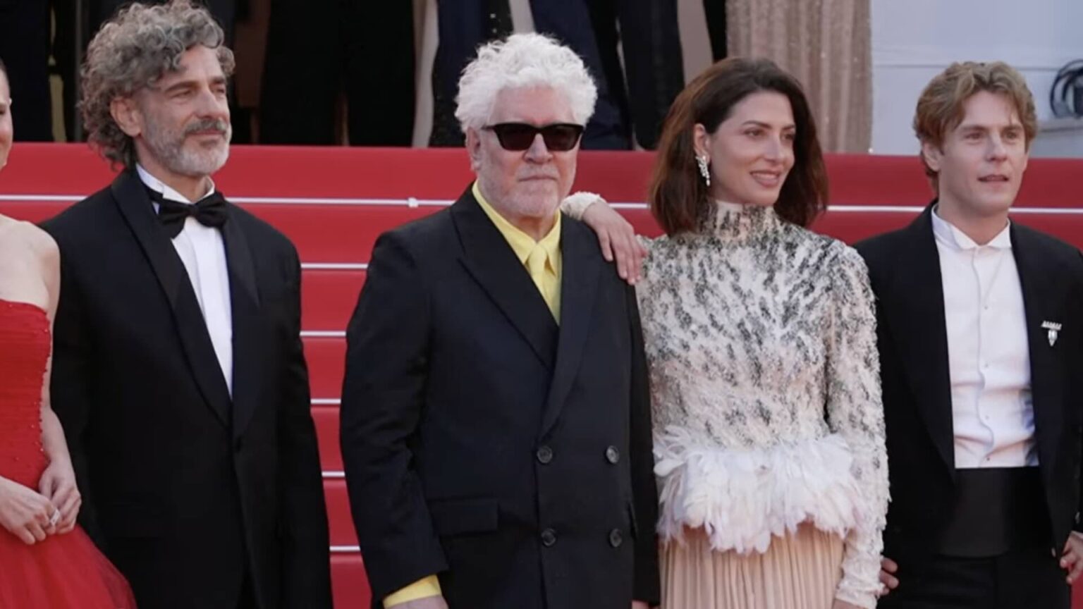 Il cast di Amarga Navidad di Pedro Almodóvar al Festival di Cannes 2026