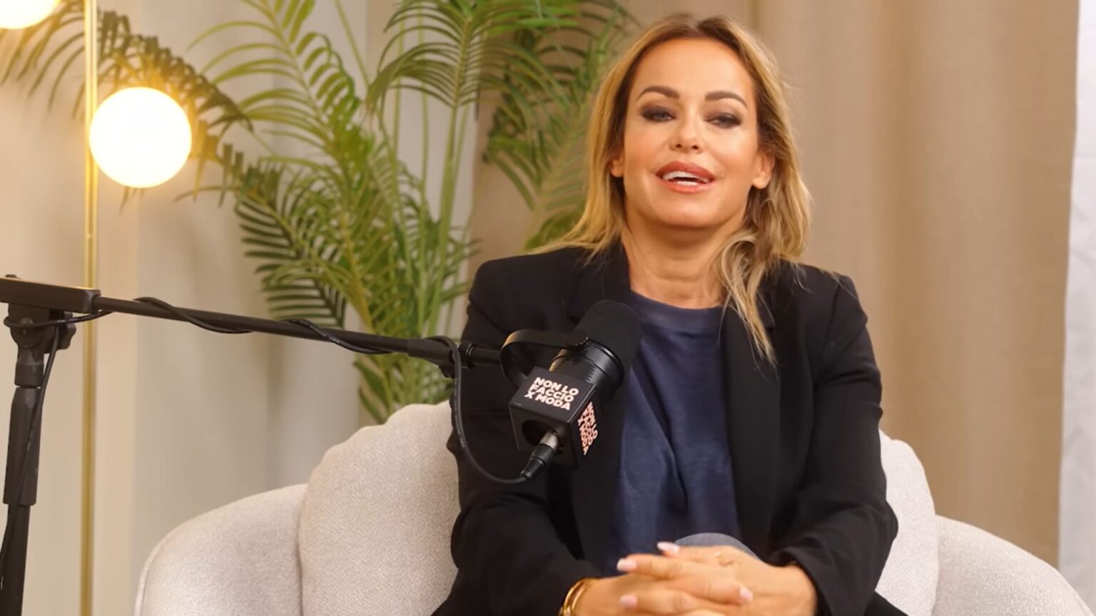 Silvia Bonolis torna a casa dopo il ricovero: i post social di Sonia e di Davide Bonolis sono pieni d’amore Sonia Bruganelli durante un'intervista