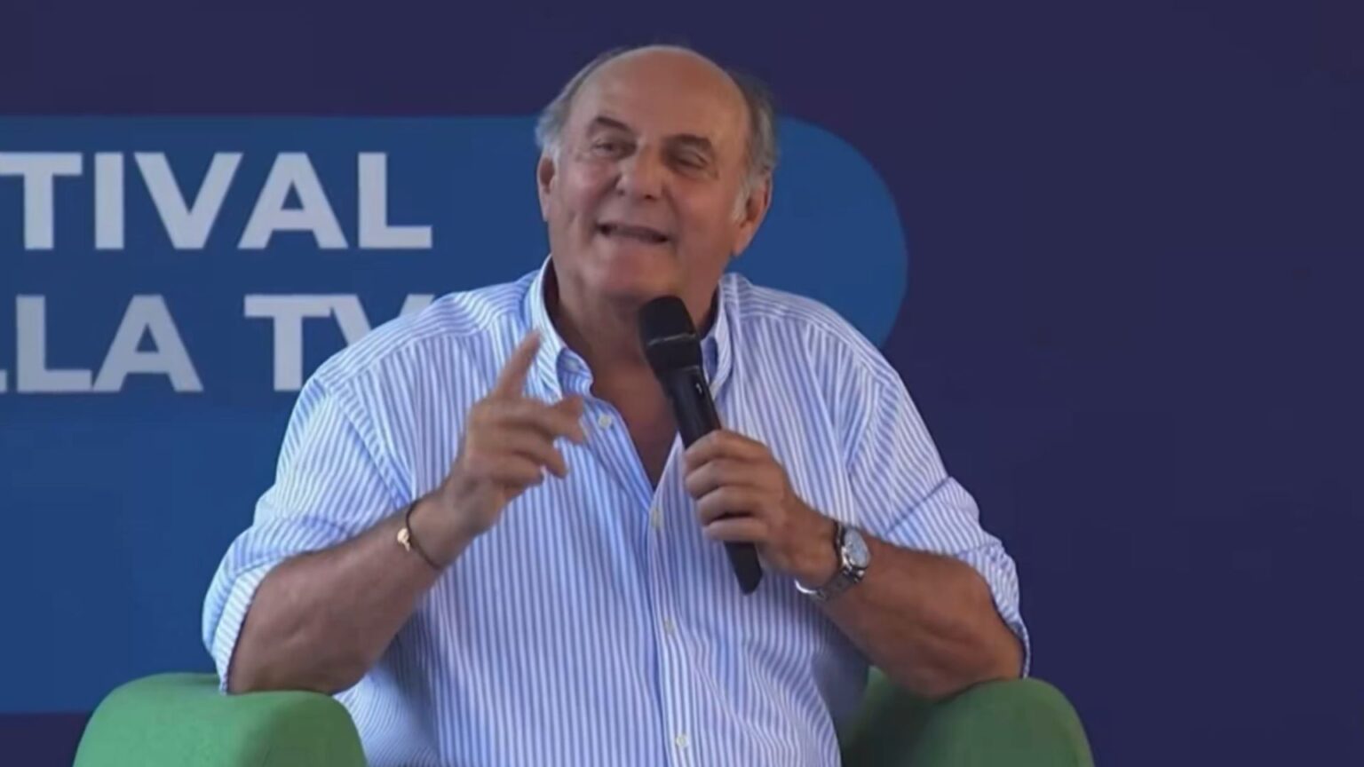 Gerry Scotti durante un Festival