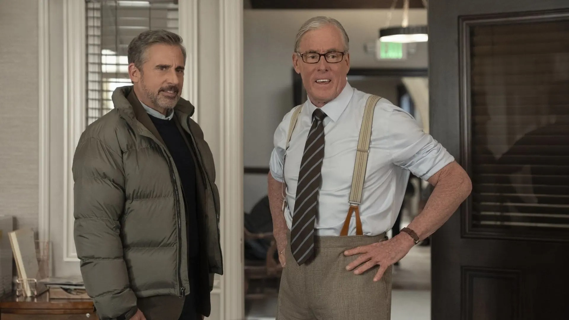 Steve Carell e John C. McGinley in una scena di Rooster