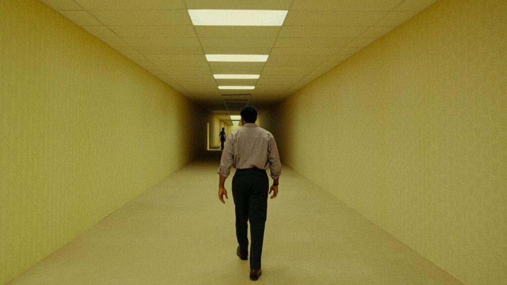 Una scena di Backrooms