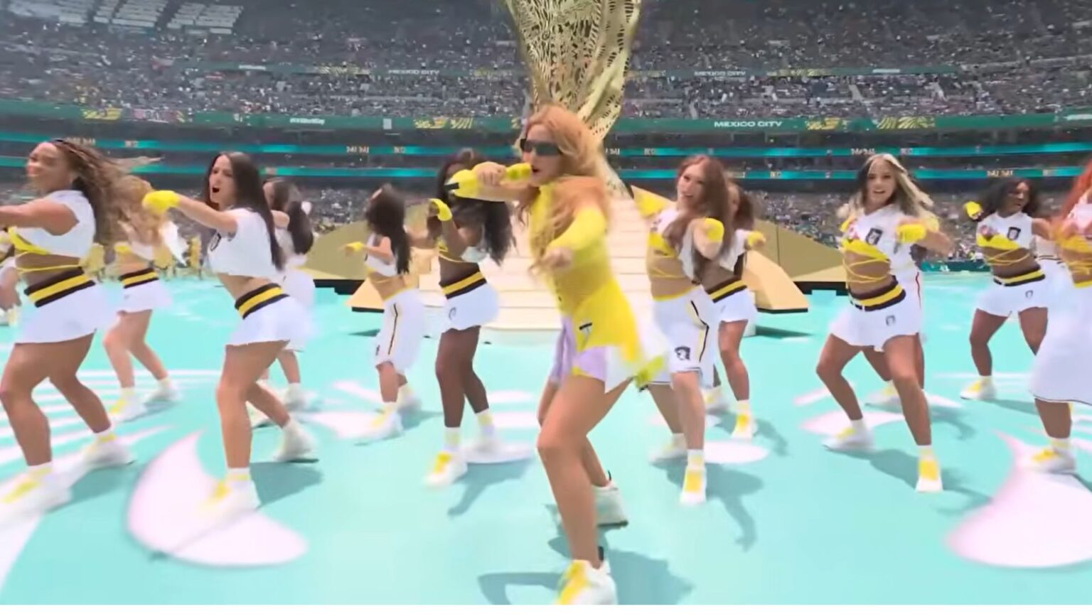 Cerimonia Mondiali 2026: la Rai interrompe l’esibizione di Shakira, ma sui social scoppia la rivolta per altri disastri Shakira ai Mondiali 2026