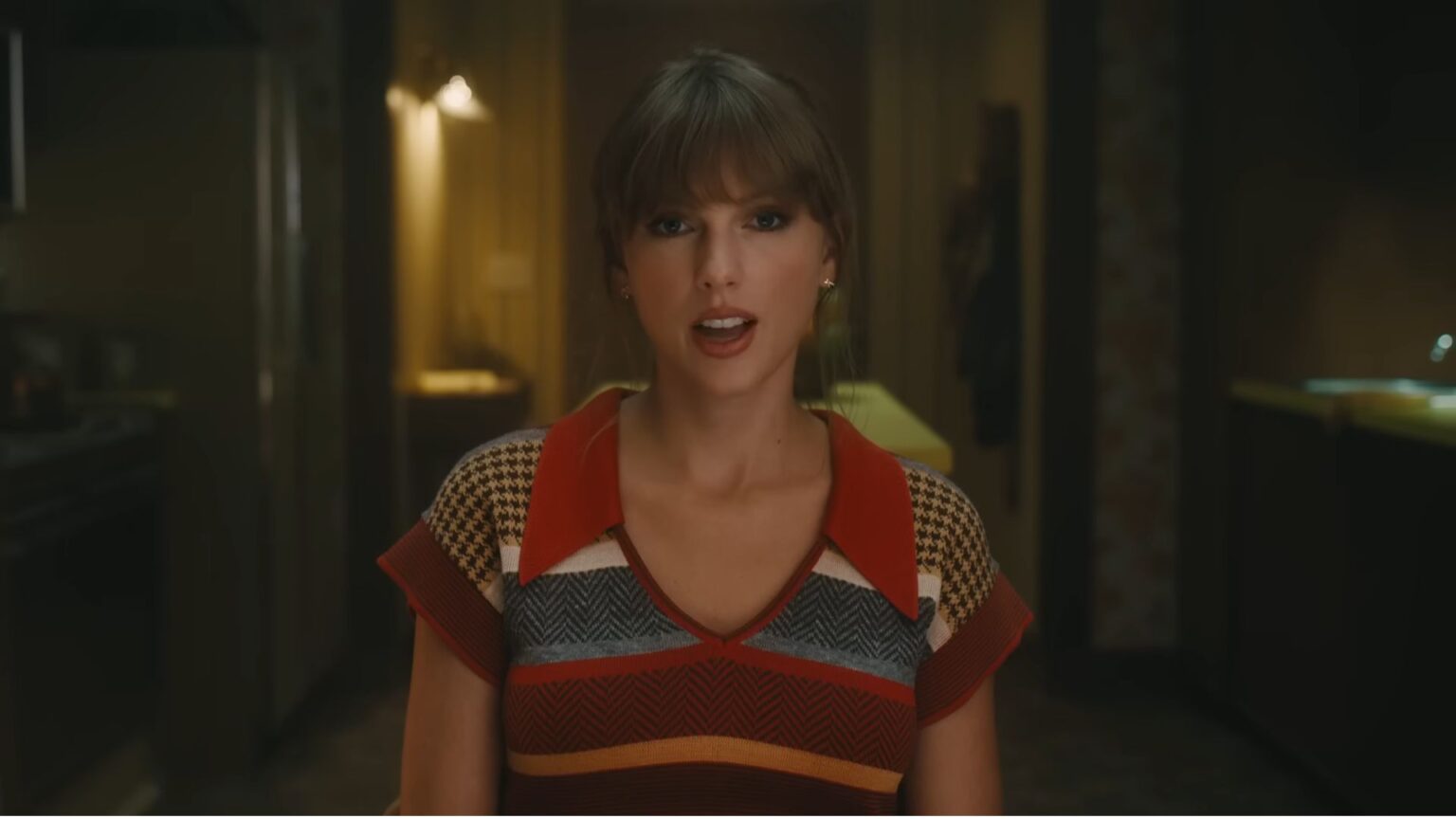 Trump prende di mira Taylor Swift: lo sfottò sui social per il matrimonio della popstar (continua la loro faida) Taylor Swift