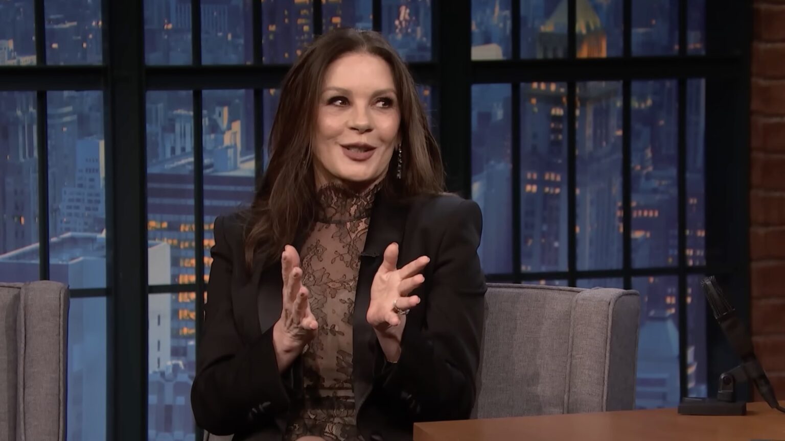 La figlia di Catherine Zeta-Jones è a Palermo, ma tutti notano la stessa cosa: la somiglianza con sua madre è incredibile Catherine Zeta-Jones