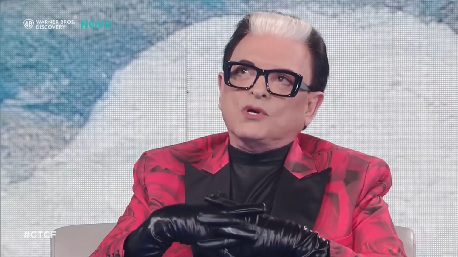 Carlo Conti presenta il marito turco di Malgioglio, ma ecco chi è salito davvero sul palco (e che ha fatto ridere la Toscana) Cristiano Malgioglio durante un'intervista