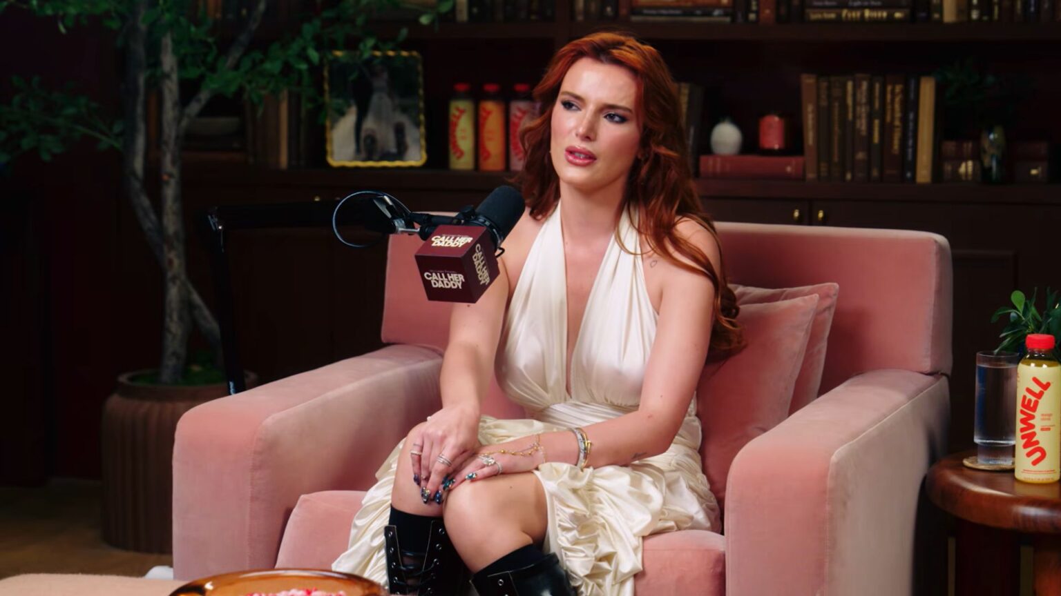 Bella Thorne durante un'intervista