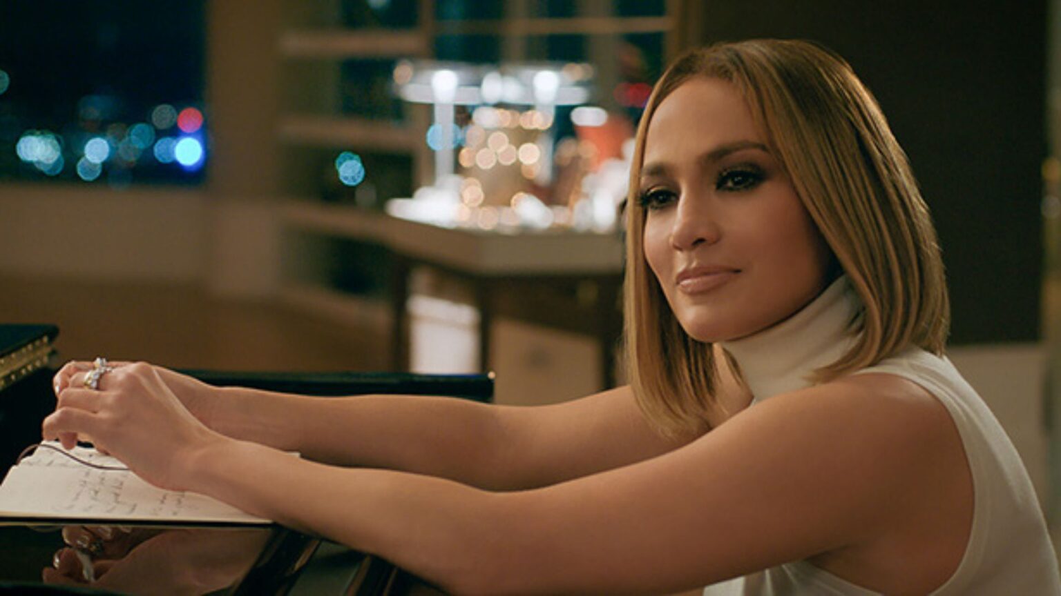 Cosa ha fatto Jennifer Lopez in gondola a Venezia che ha conquistato tutti: l’omaggio a Madonna dopo 40 anni Jennifer Lopez in Marry Me