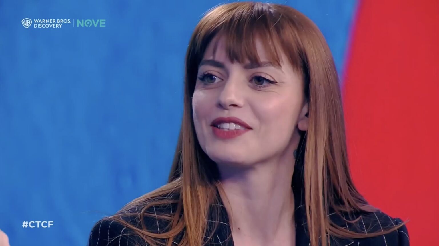 Annalisa riempie i grandi palchi, ma lontano dai riflettori vive tutt’altra vita: ecco dove ha scelto casa Annalisa