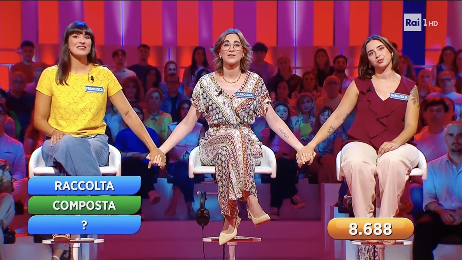 Pino Insegno rompe il silenzio in TV sul caso deepfake delle Pappardelle: “È una violenza. Io le avevo avvertite” Le pappardelle