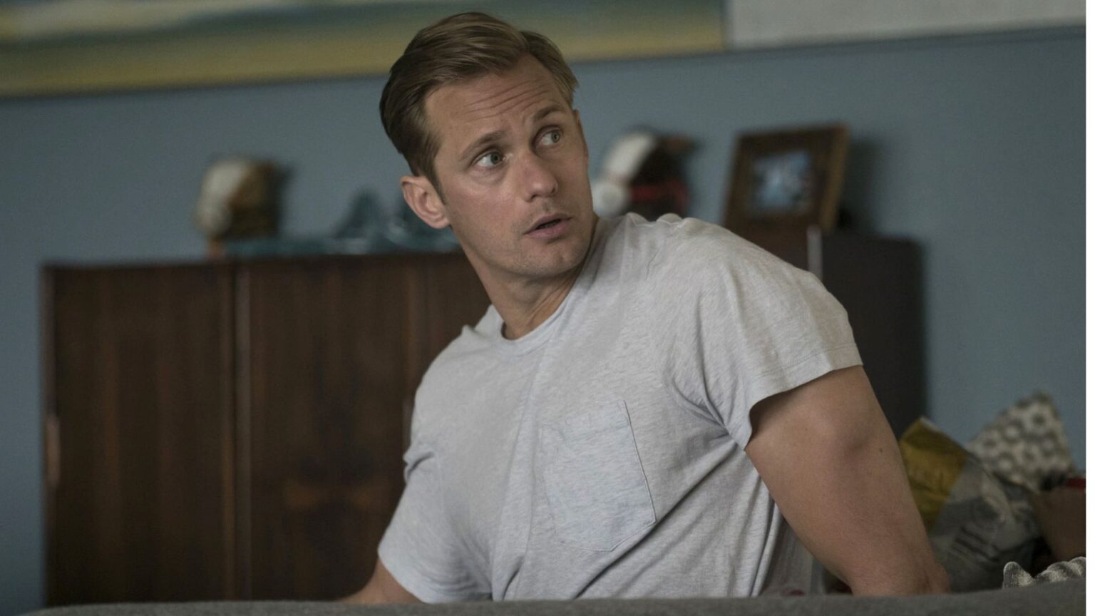 Le scarpe trasparenti di Skarsgård nascondono un riferimento piccante (e costano una fortuna) Alexander Skarsgård durante Big Little Lies