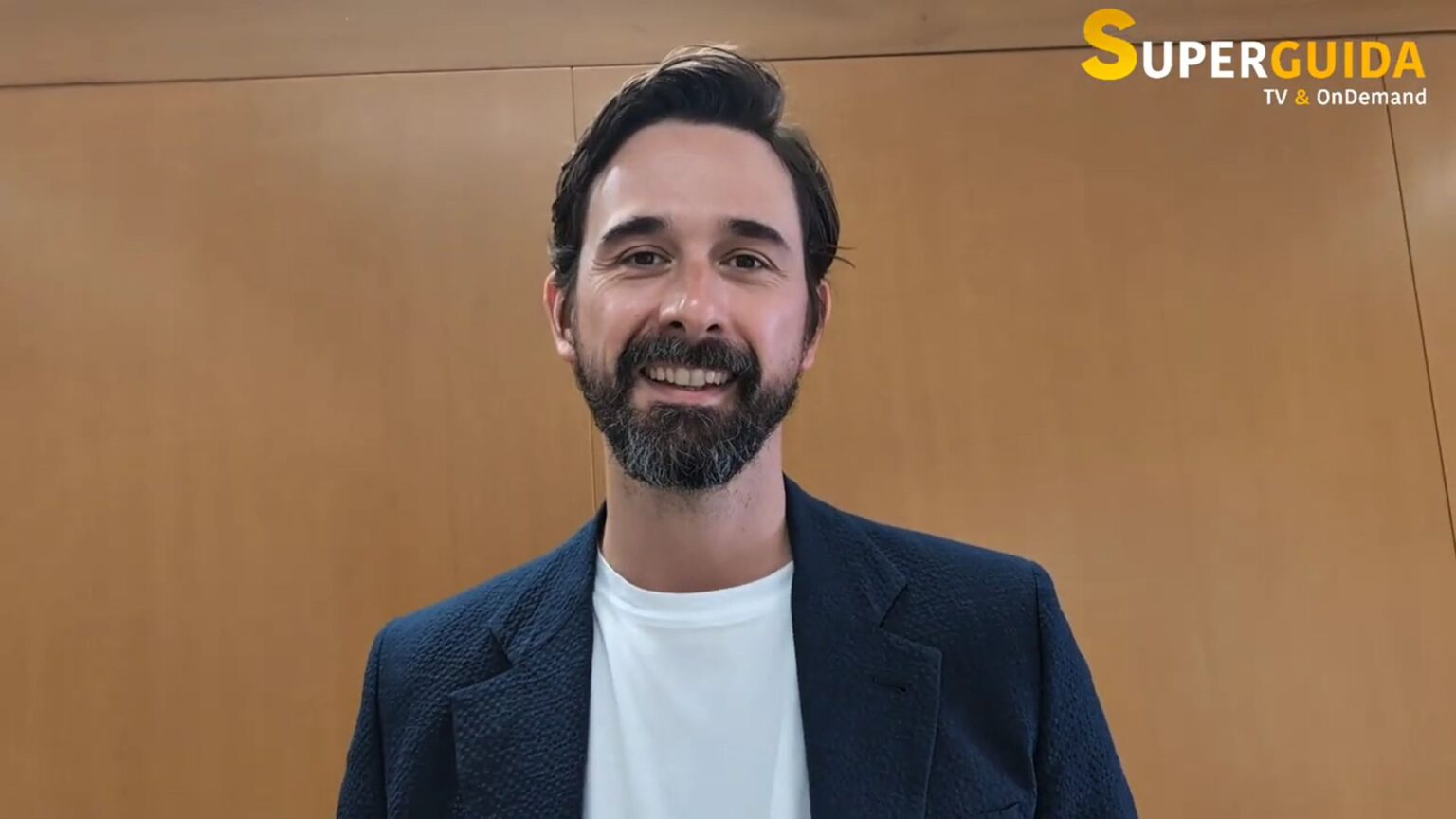 L’attore Davide Iacopini in terapia intensiva dopo l’aggressione: individuati i due ragazzi della minicar Davide Iacopini durante un'intervista